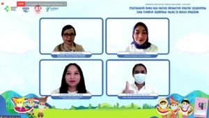 Buku KIA Permudah Orang Tua Pantau Kesehatan dan Tumbuh Kembang Anak