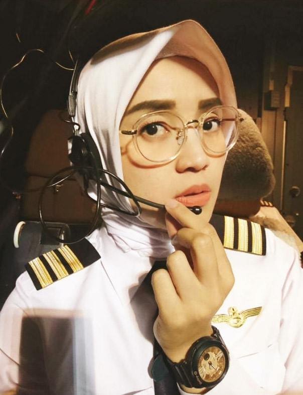 Hari Penerbangan Nasional 2021: 7 Pilot Perempuan yang Jarang Dikenal_Womanindonesia.jpg