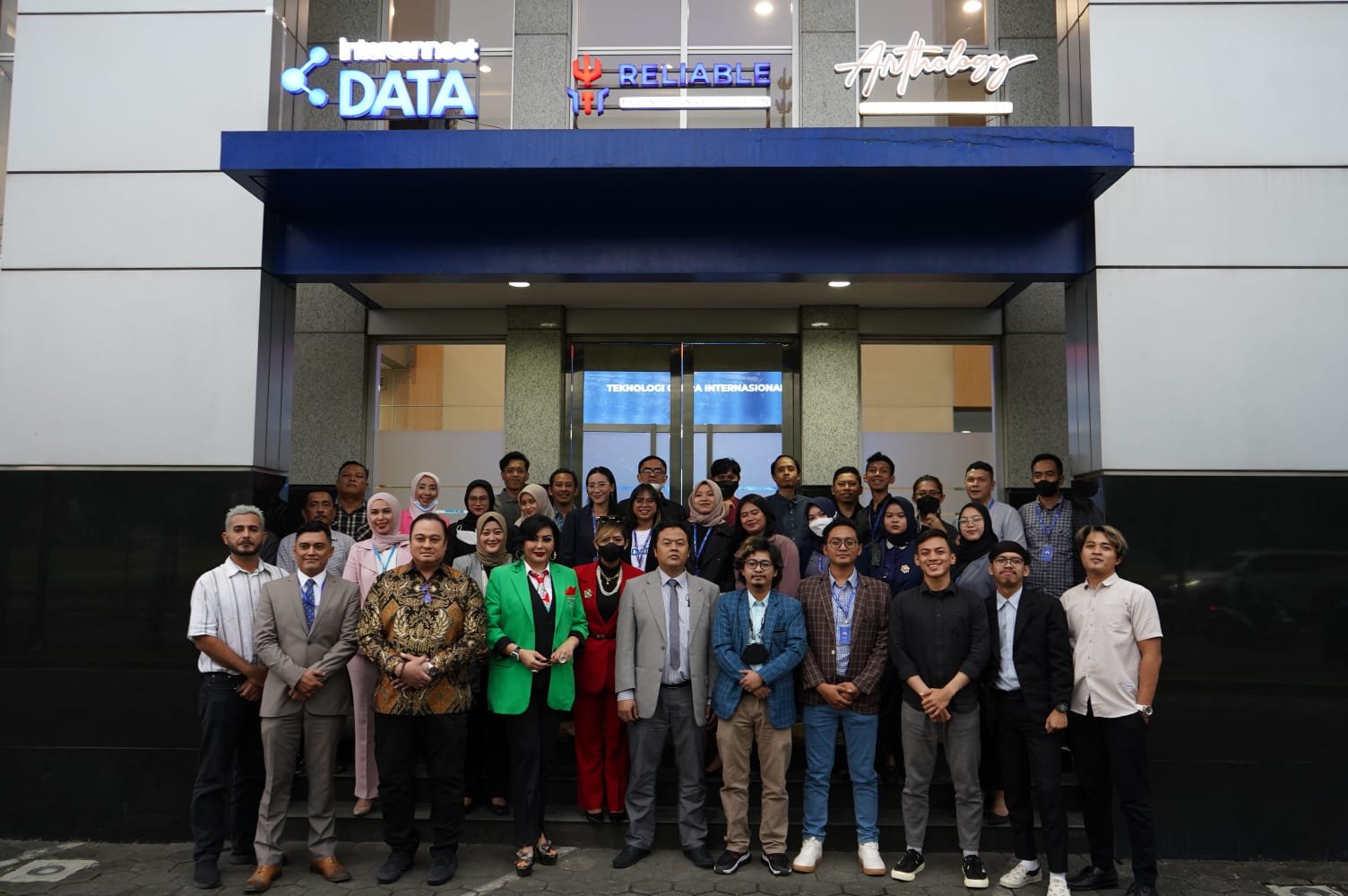 Kiprah Maya Miranda Menjalankan Platform Informasi Bisnis "InterconnectDATA"_womanindonesia.co.id