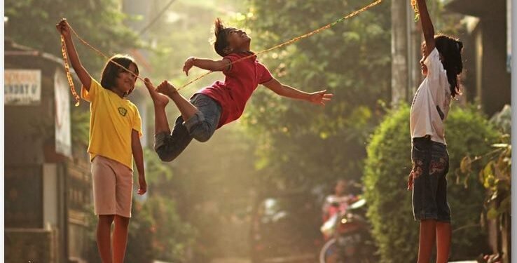 6 Permainan Tradisional Masa Kecil Anak Indonesia_womanindonesia.co.id