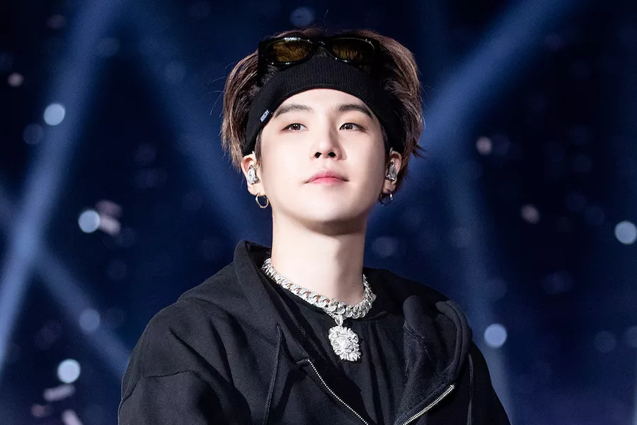 Female Daily Editorial - Semakin Sporty, Suga BTS Didapuk Jadi