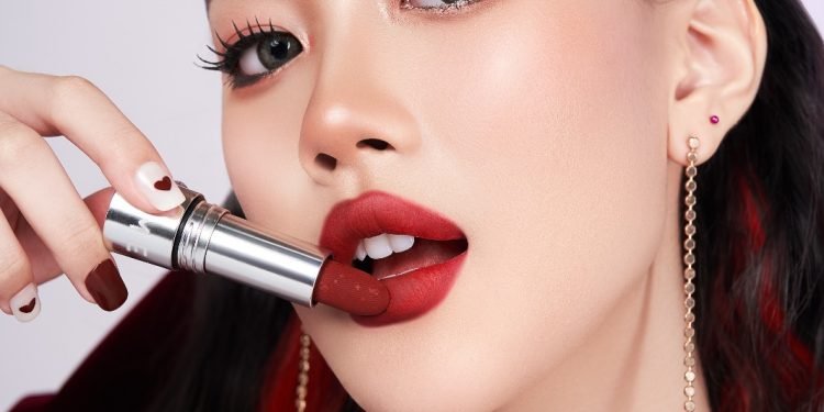 Tren Makeup ala Douyin Viral dengan Produk Lokal_Womanindonesia.co.id