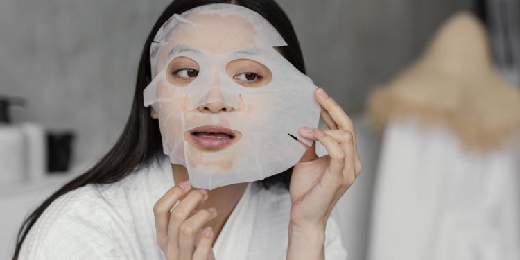 Essential Sheet Mask Cara Mudah_womanindonesia.co.id