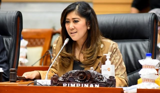 Meutya Hafid Buktikan Menjadi Ibu Bukanlah Penghalang Karier_Womanindonesia.co.id