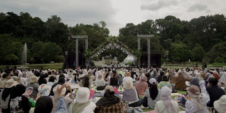 Menyuarakan Pesan Konservasi melalui Pertunjukan Musik: Program Sunset di Kebun Raya_Womanindonesia.co.id