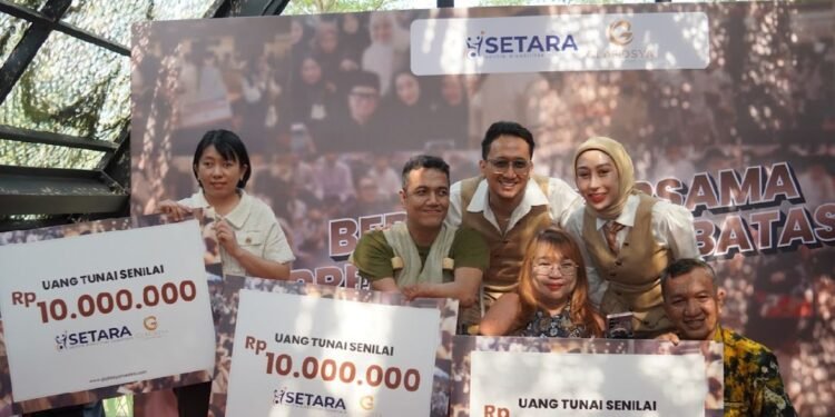 Gelar Glafidsya Annual Awards, dr. Reza Gladys dan dr. Attaubah Mufid Beri Penghargaan Kaum Disabilitas_Womanindonesia.co.id