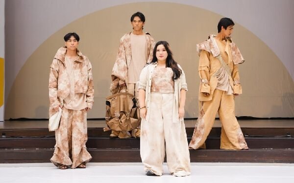 Evolusia Fashion Show 2024: Mengangkat Optimisme dan Inovasi Desainer Muda Maranatha_womanindonesia.co.id